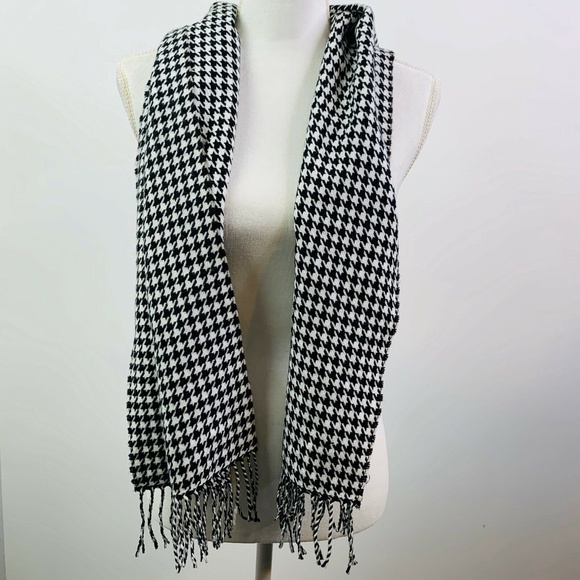 100% Cashmere Accessories - 100% Cashmere Scarf Hand Tailored BLack White